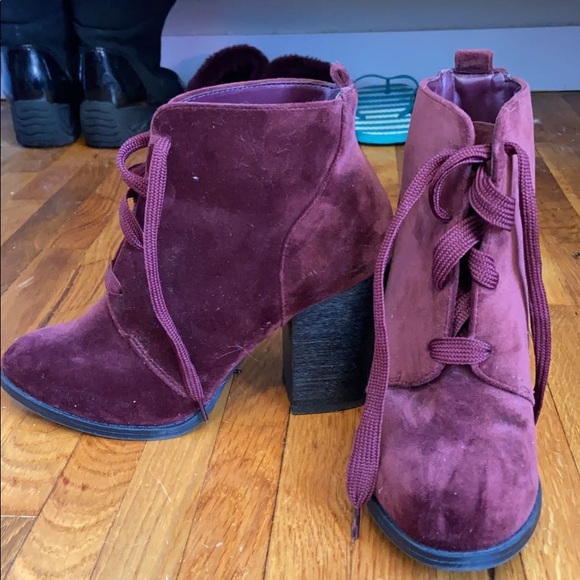 ✨ 2/$35 Women’s shoes size 8 - Picture 1 of 1